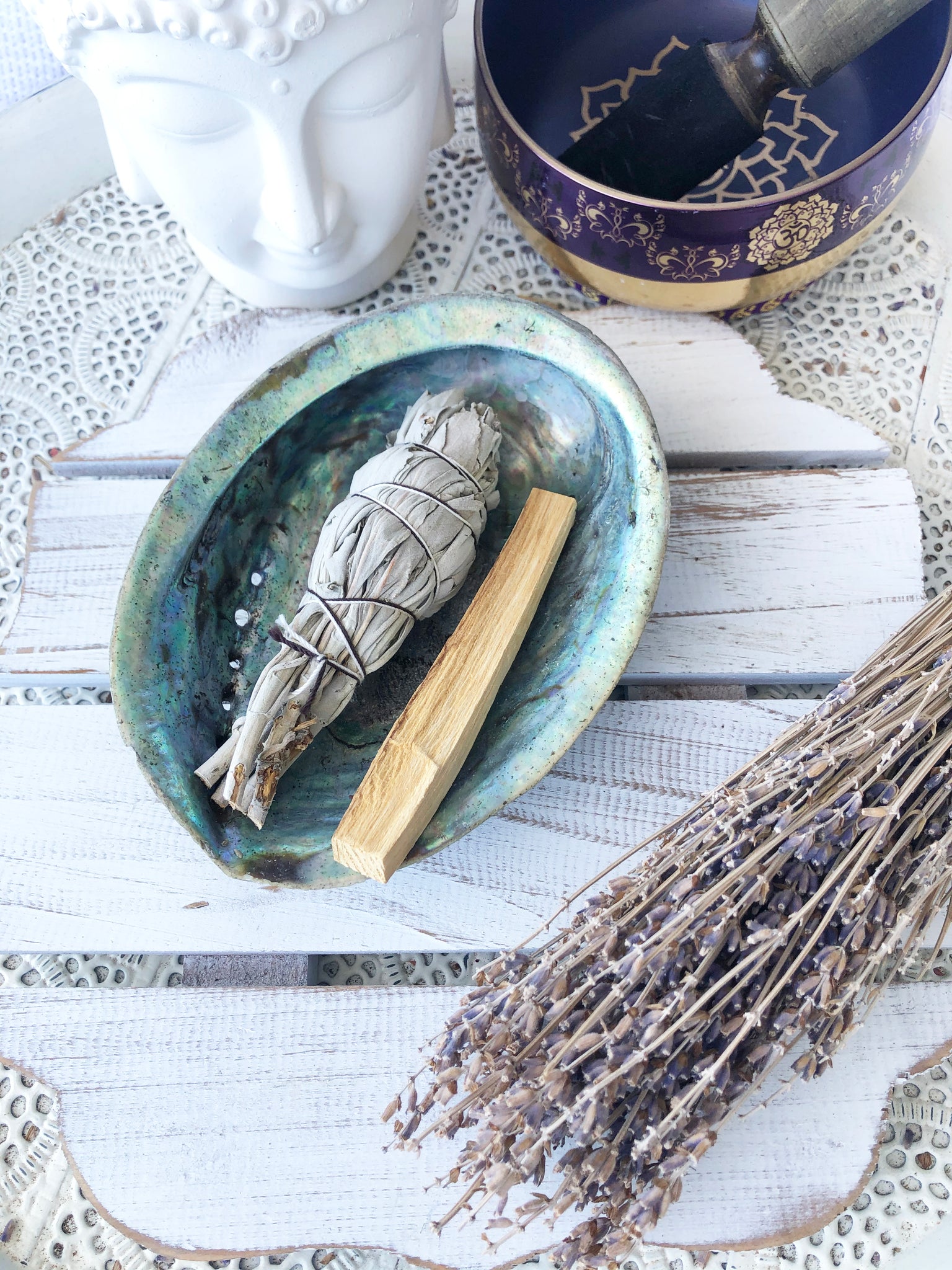 Cleansing Set - Abalone Shell, White Sage & Palo Santo / Selenite